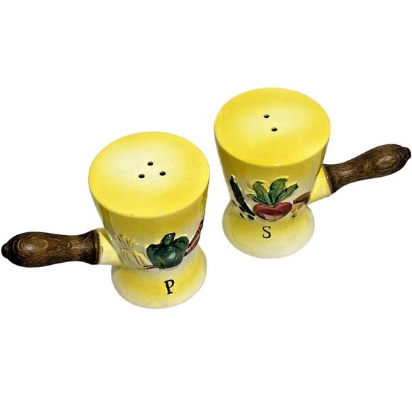 Vintage Mid Century ceramic salt & pepper shakers Commodore Japan wood handles - Picture 3 of 8